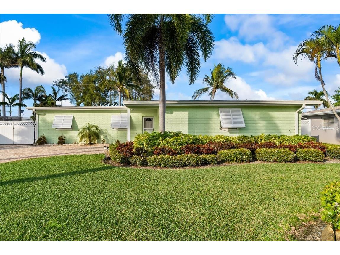 7079 S Shore Drive South Pasadena FL 33707 U8233700 image1