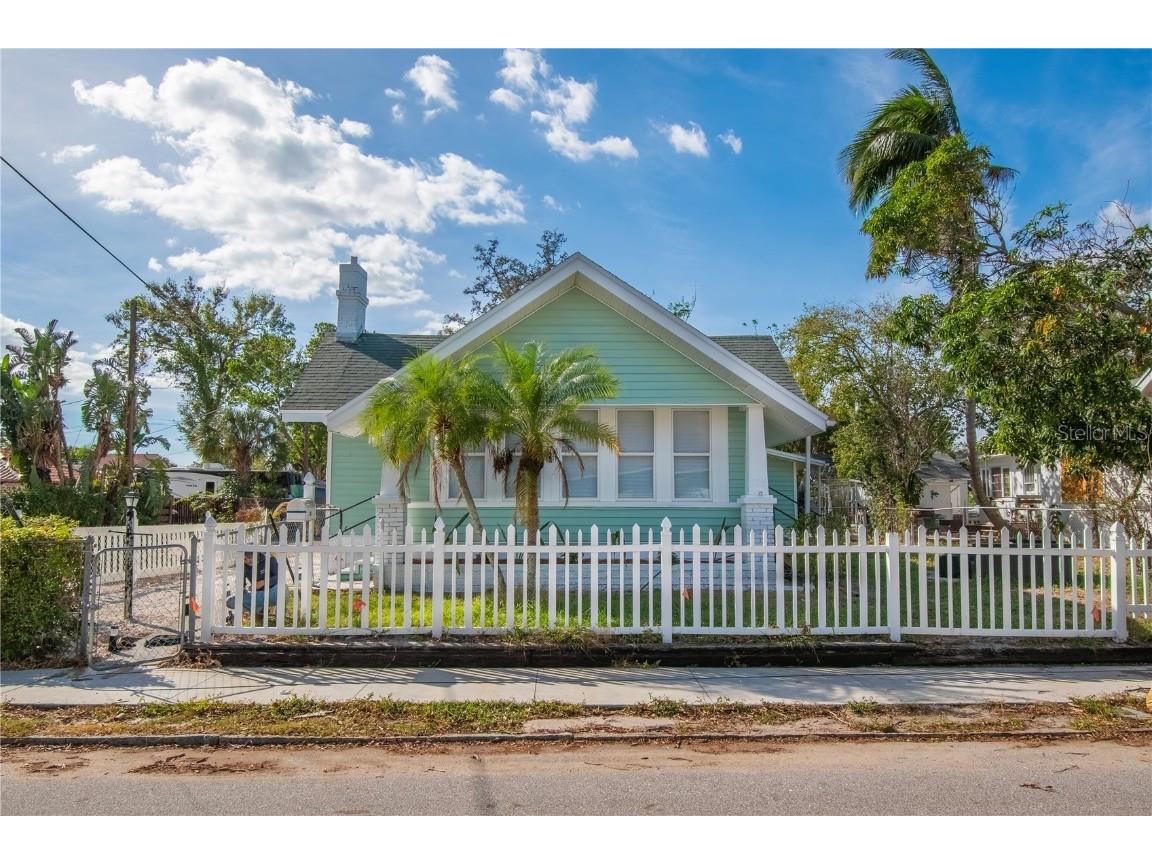 708 22nd Street W Bradenton FL 34205 O6260301 image1