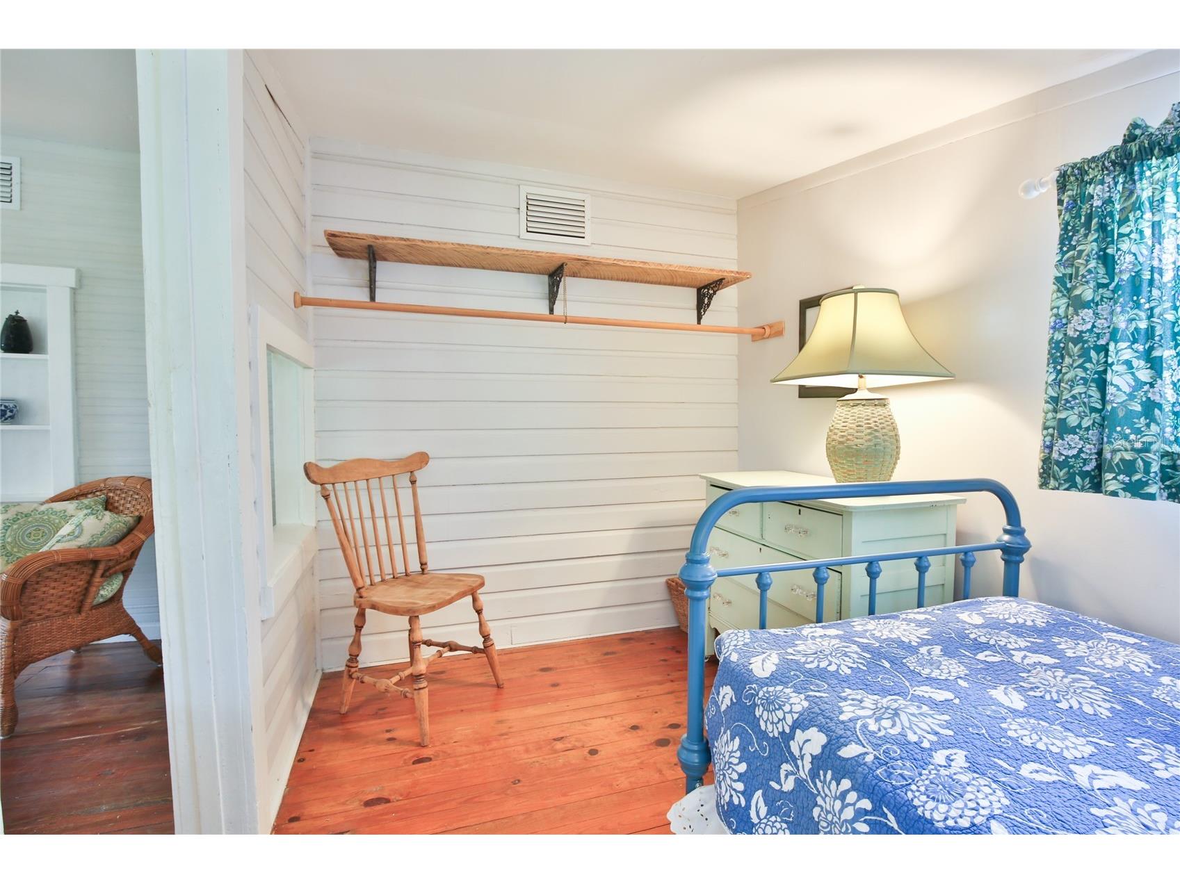 708 42nd Street Sarasota FL 34234 A4688855 image42