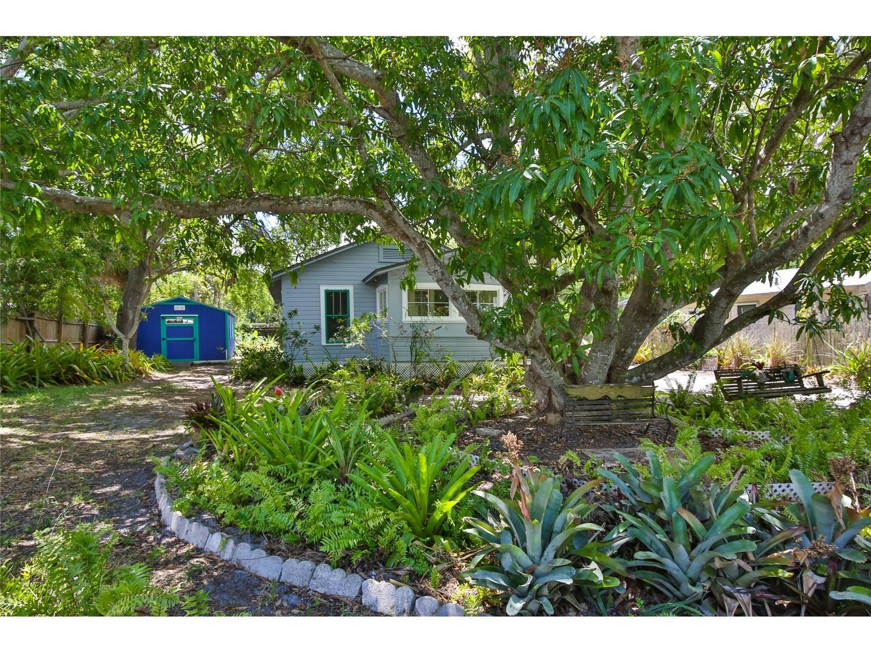 708 42nd Street Sarasota FL 34234 A4688855 image54