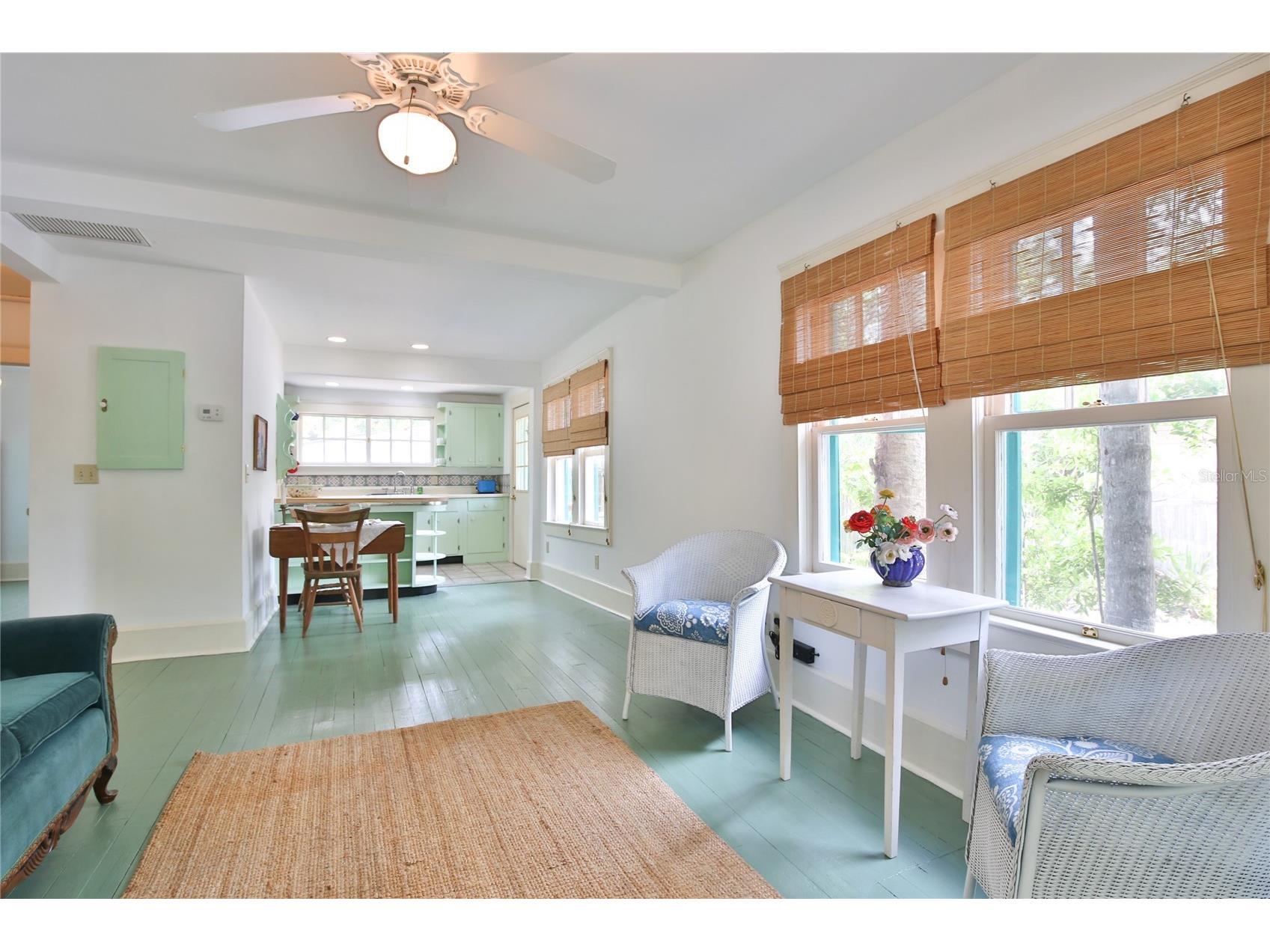 708 42nd Street Sarasota FL 34234 A4688859 image12