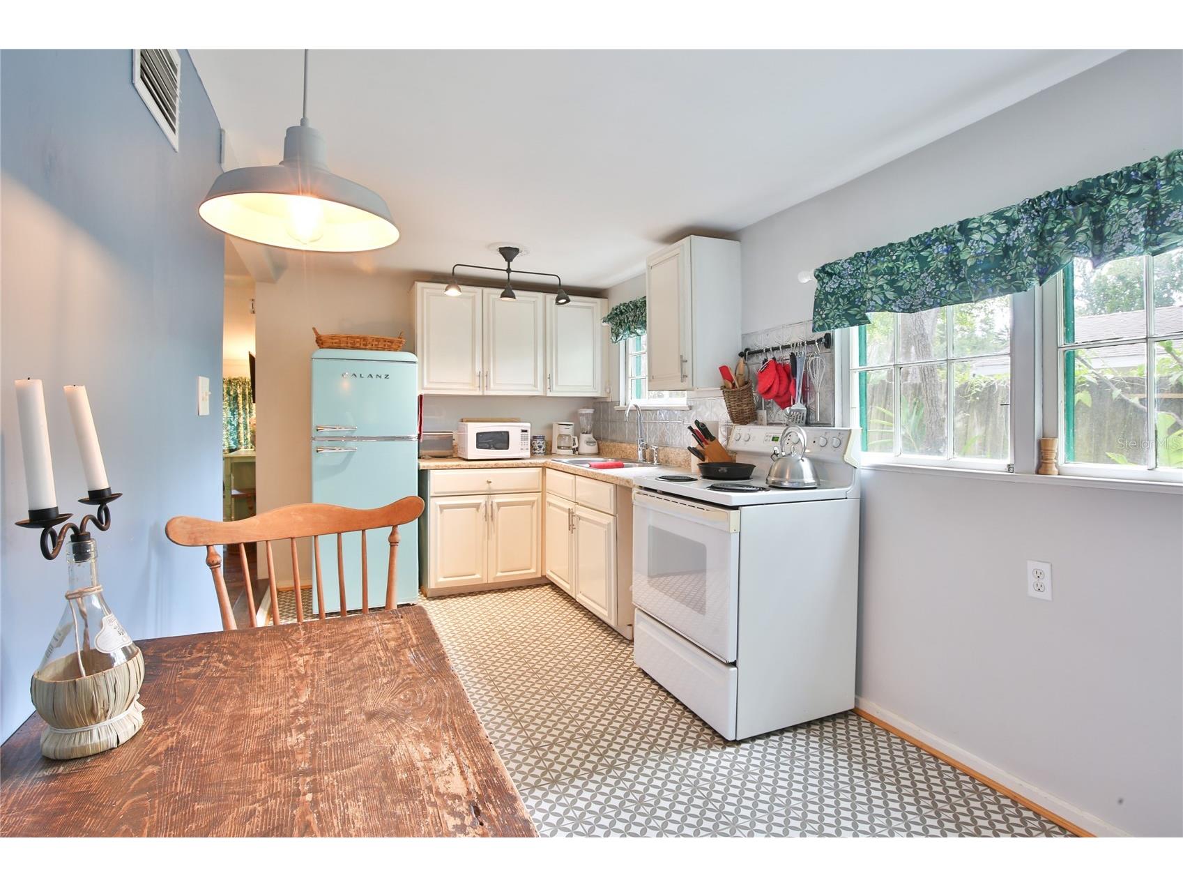 708 42nd Street Sarasota FL 34234 A4688859 image33