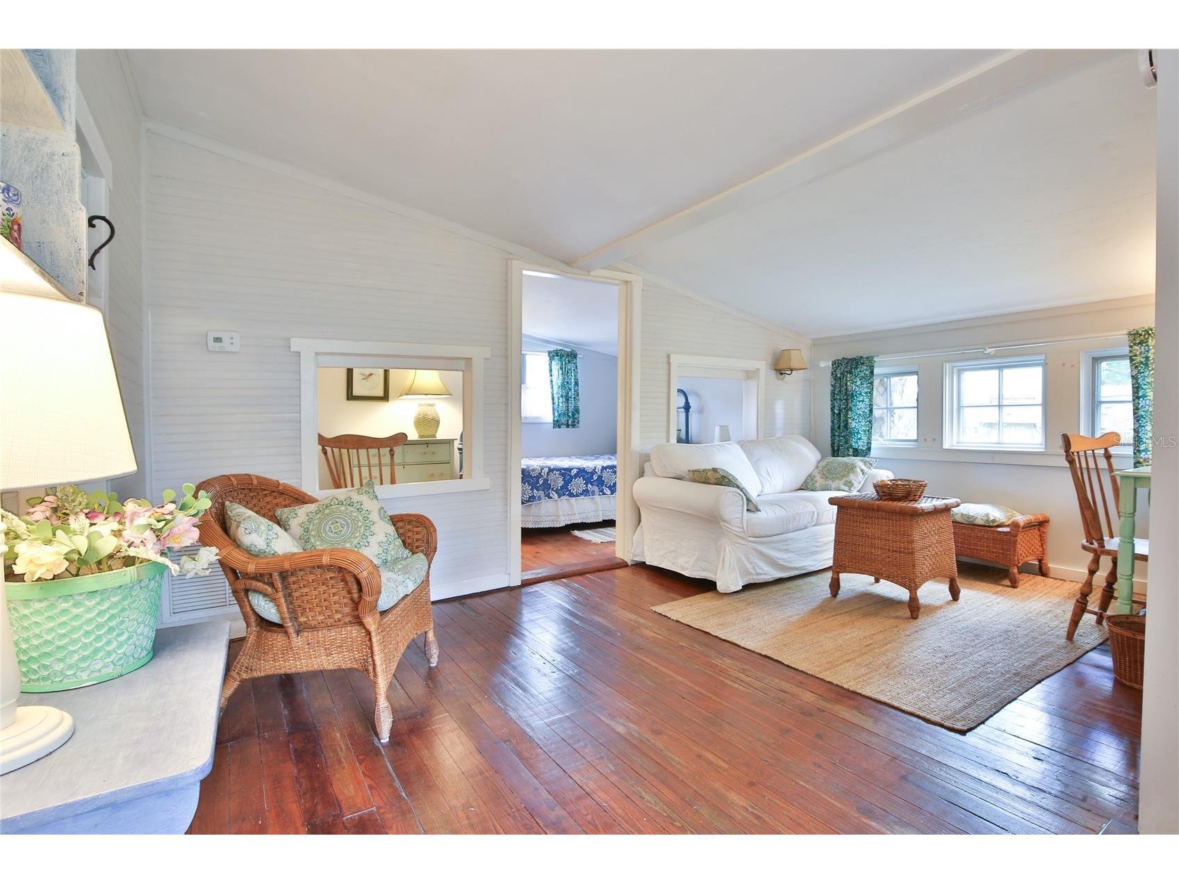 708 42nd Street Sarasota FL 34234 A4688859 image35