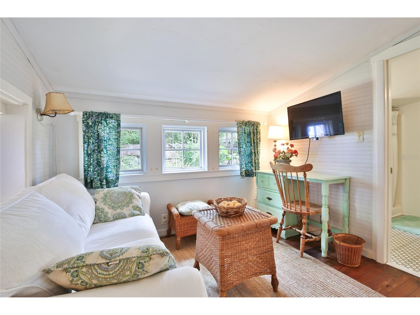 708 42nd Street Sarasota FL 34234 A4688859 image37