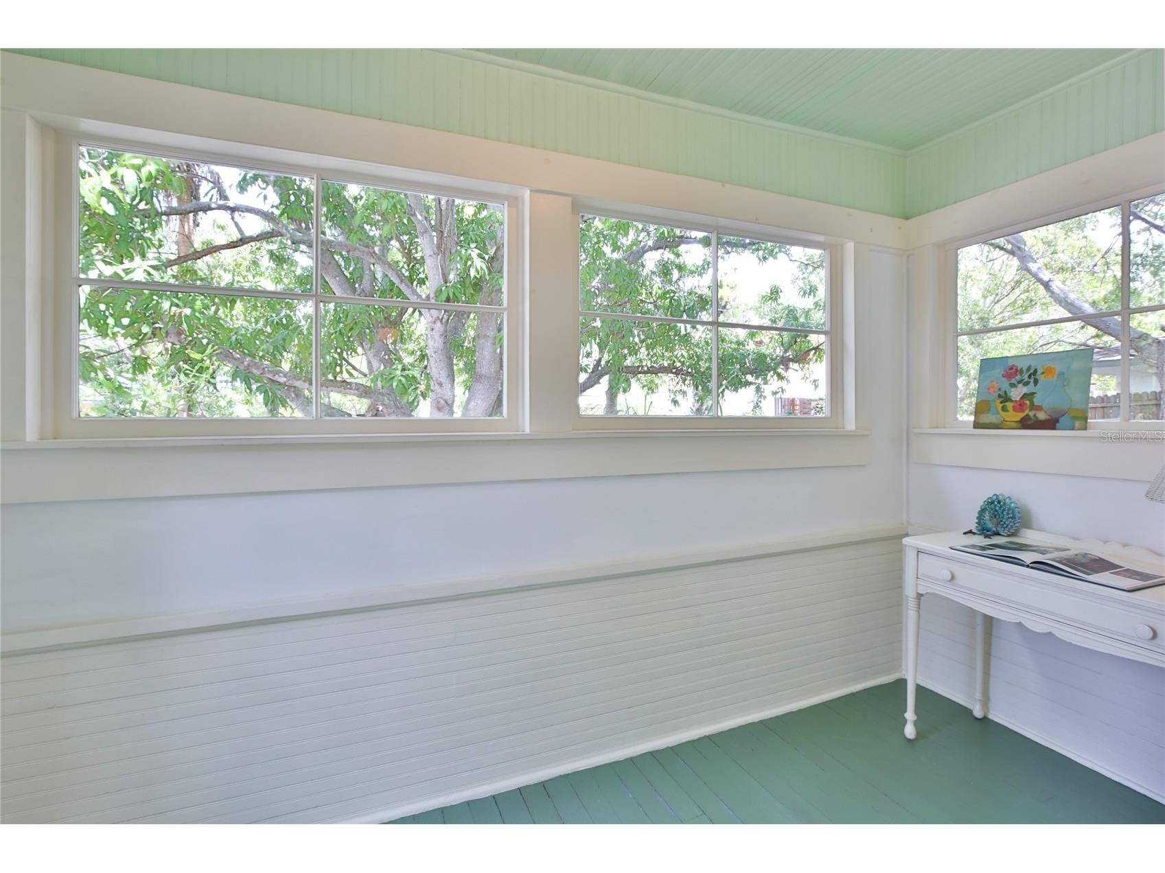 708 42nd Street Sarasota FL 34234 A4688859 image7