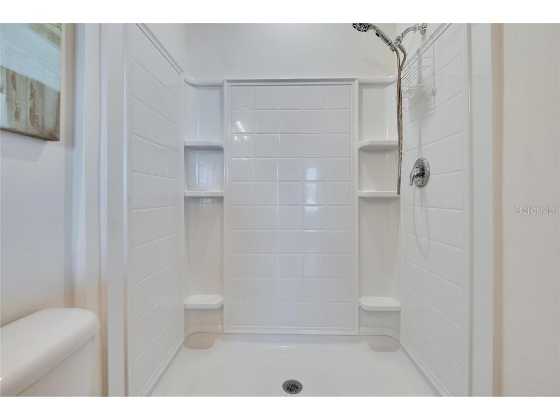 708 Barclay Wood Drive Ruskin FL 33570 TB8361543 image24