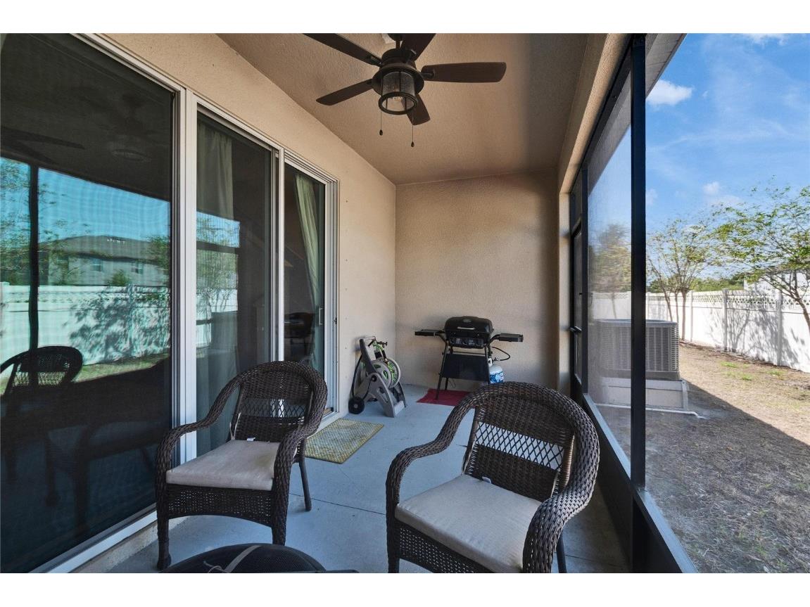 708 Barclay Wood Drive Ruskin FL 33570 TB8361543 image33