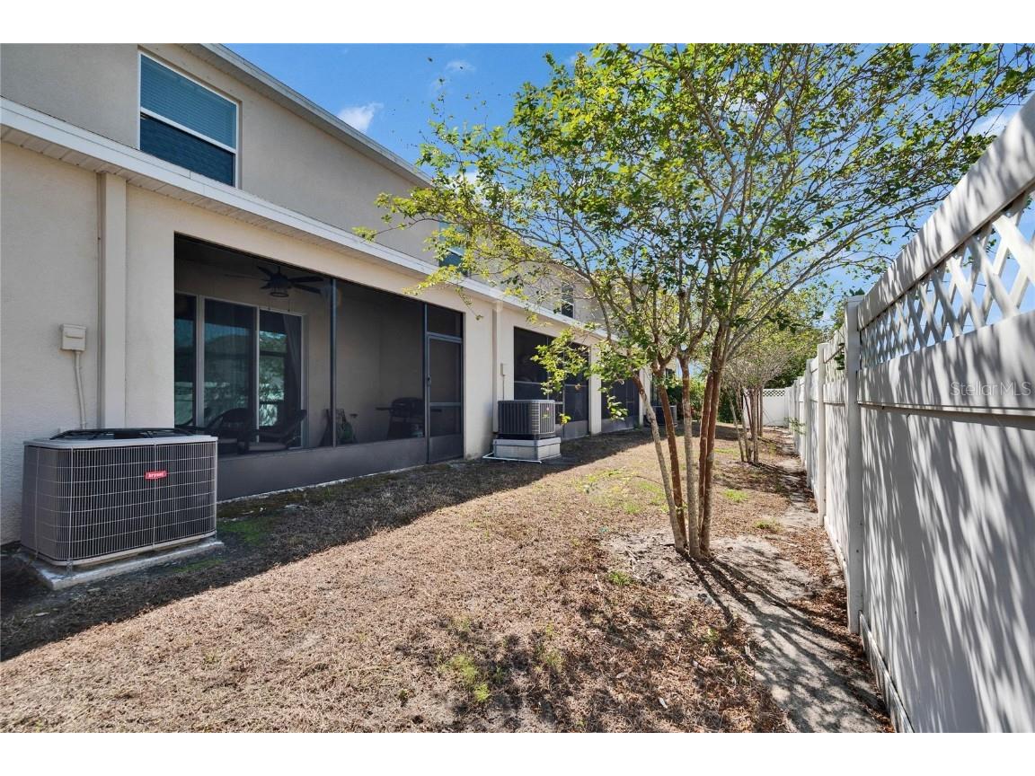 708 Barclay Wood Drive Ruskin FL 33570 TB8361543 image36