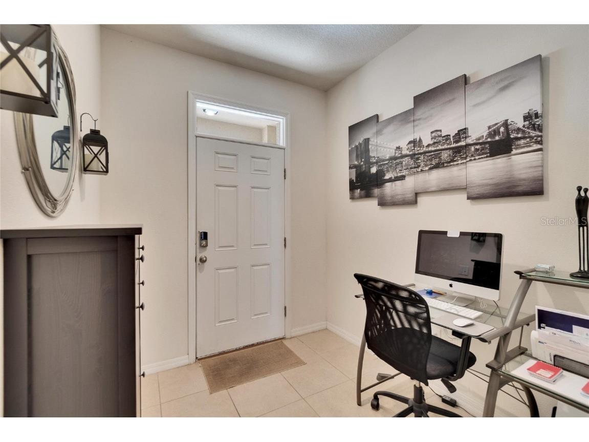 708 Barclay Wood Drive Ruskin FL 33570 TB8361543 image4