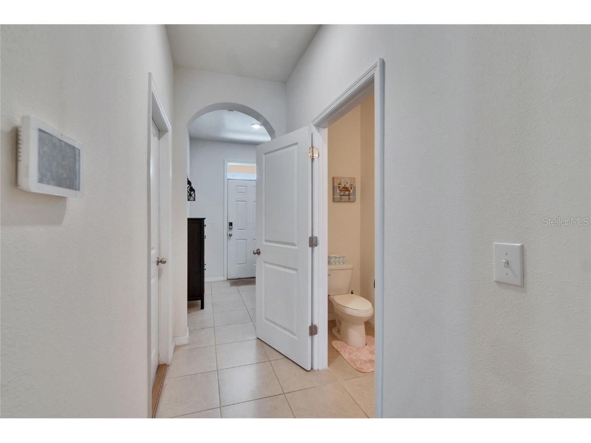 708 Barclay Wood Drive Ruskin FL 33570 TB8361543 image6