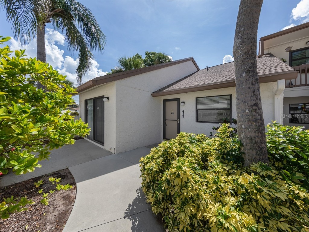 708 Bird Bay Drive W #144 Venice FL 34285 N6127967 image1