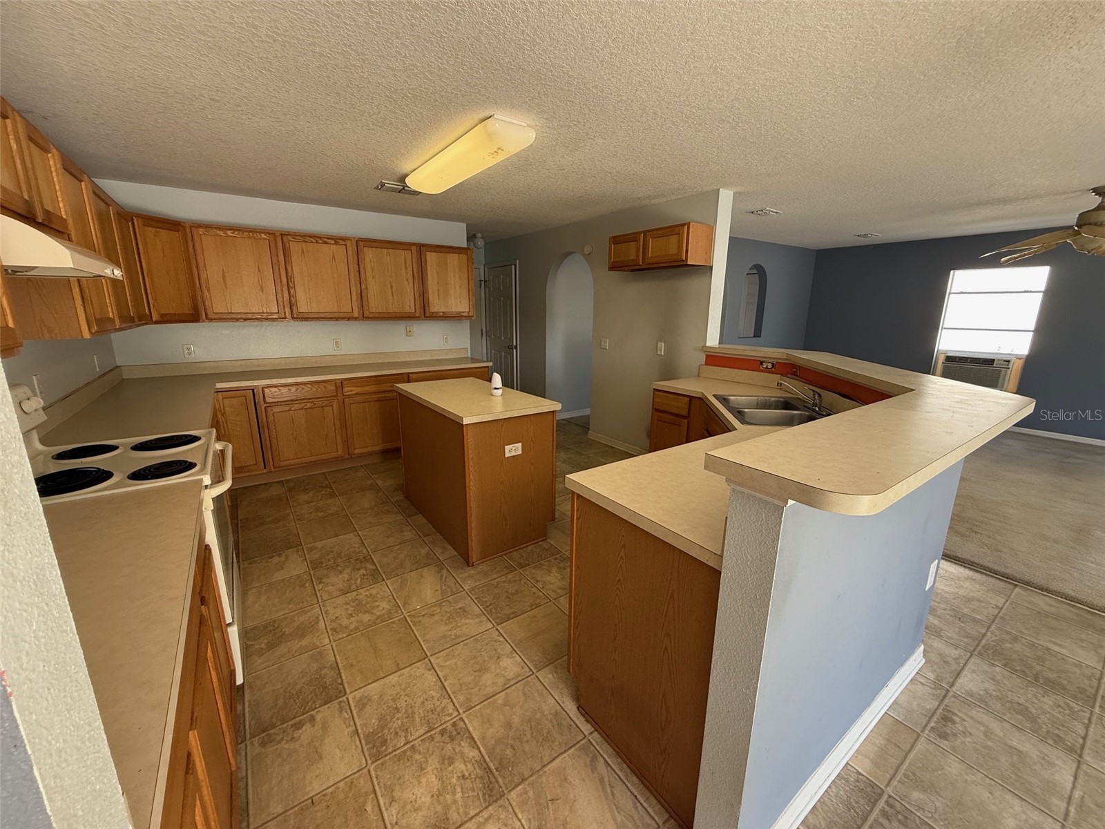 708 Brenton Leaf Drive Ruskin FL 33570 W7884306 image5