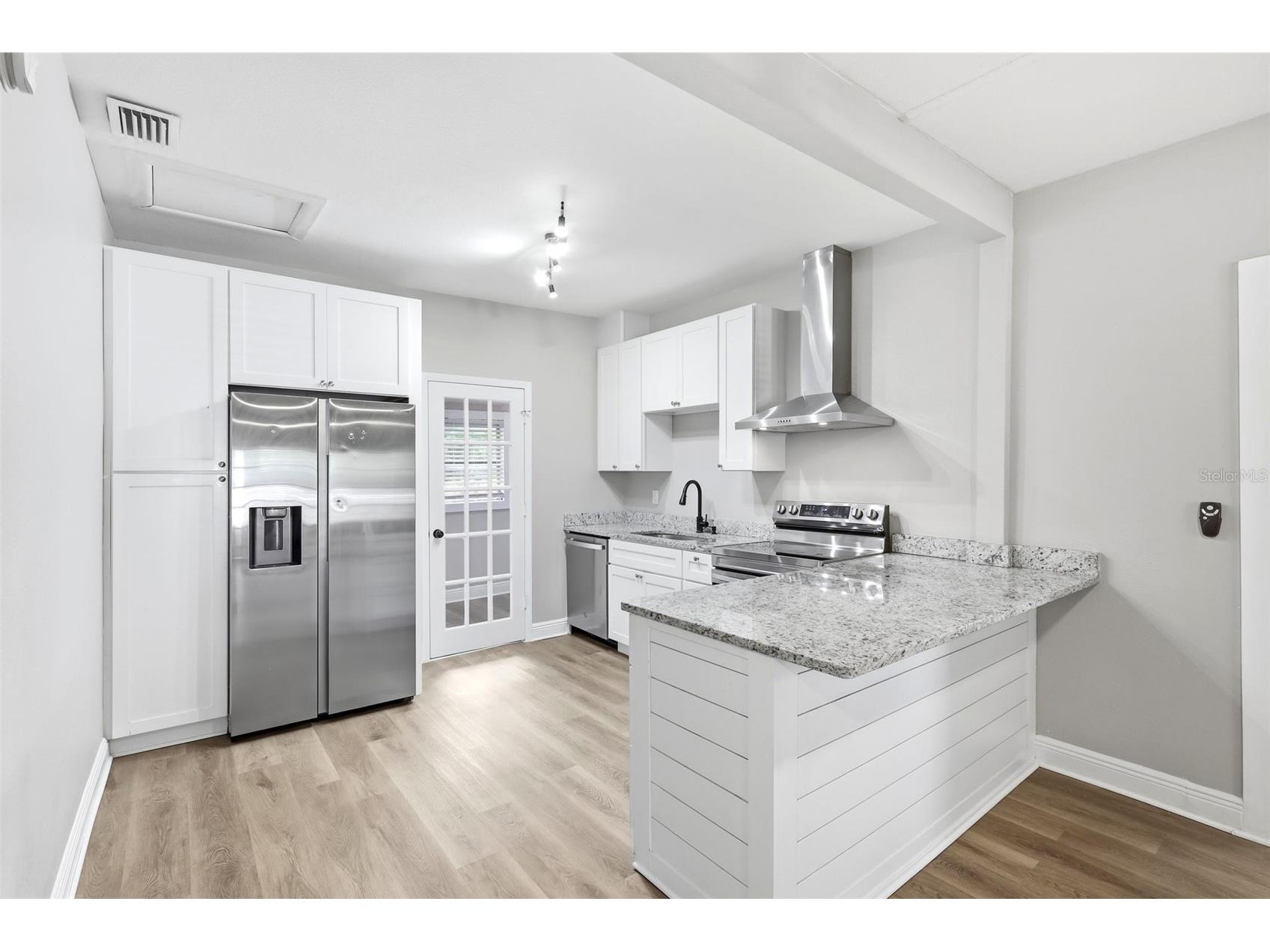 708 Celery Avenue Sanford FL 32771 V4950154 image17