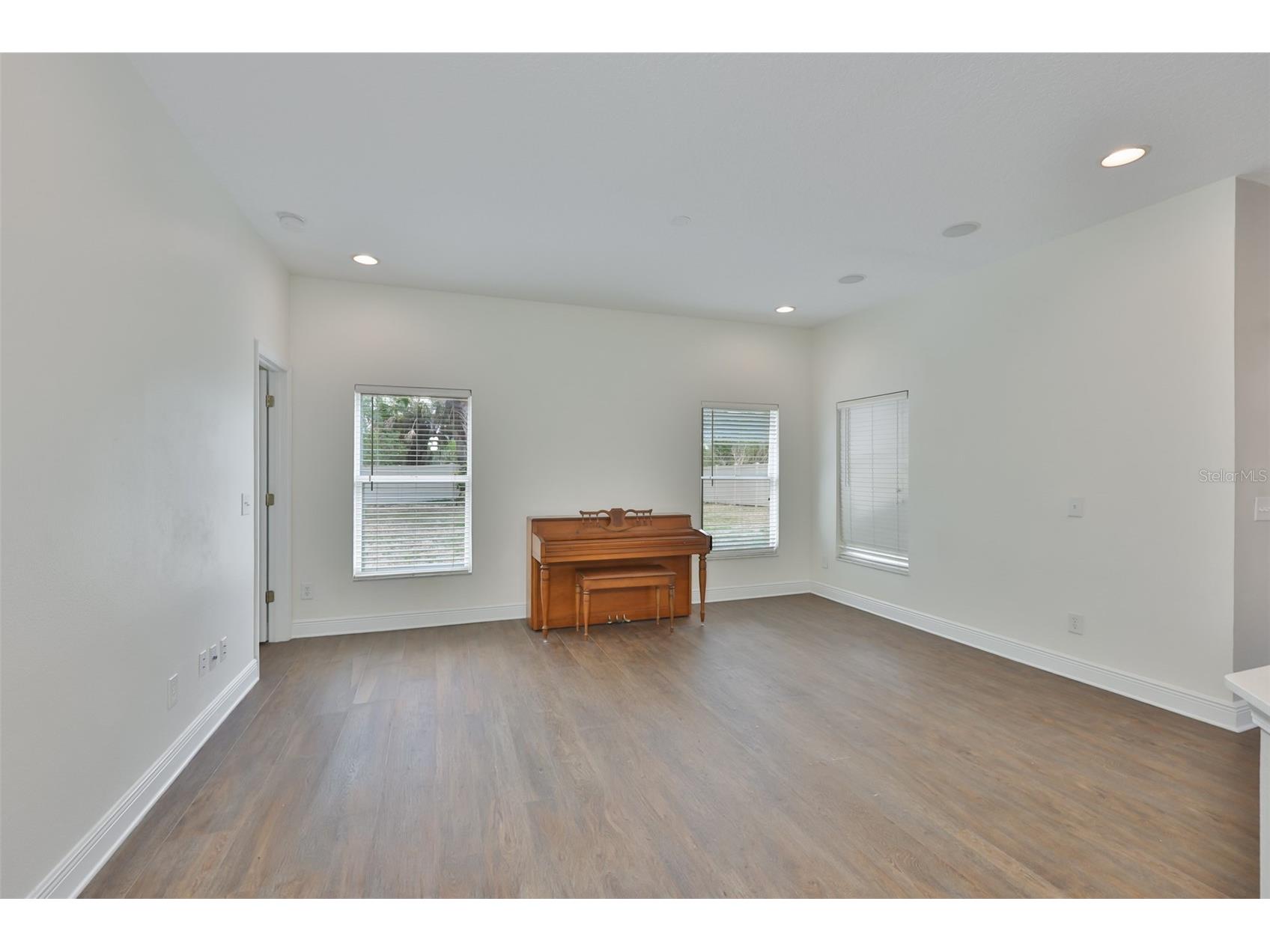 708 Coade Stone Drive Seffner FL 33584 TB8507440 image15