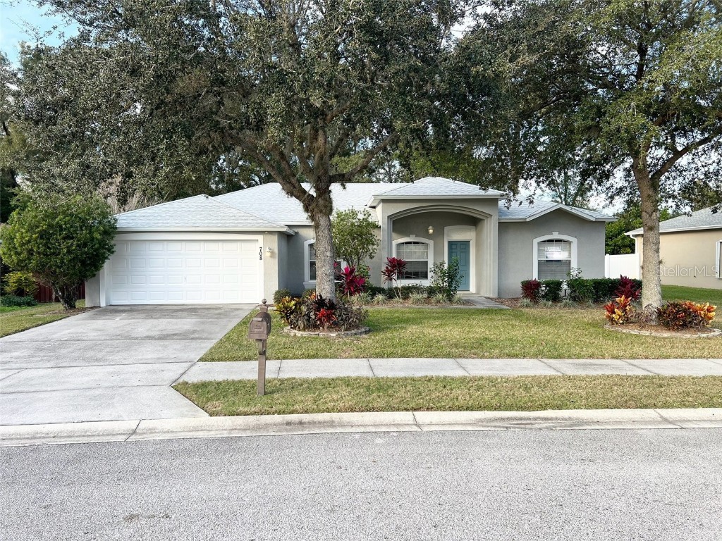 708 Cypress Oak Circle Deland FL 32720 V4933577 image1