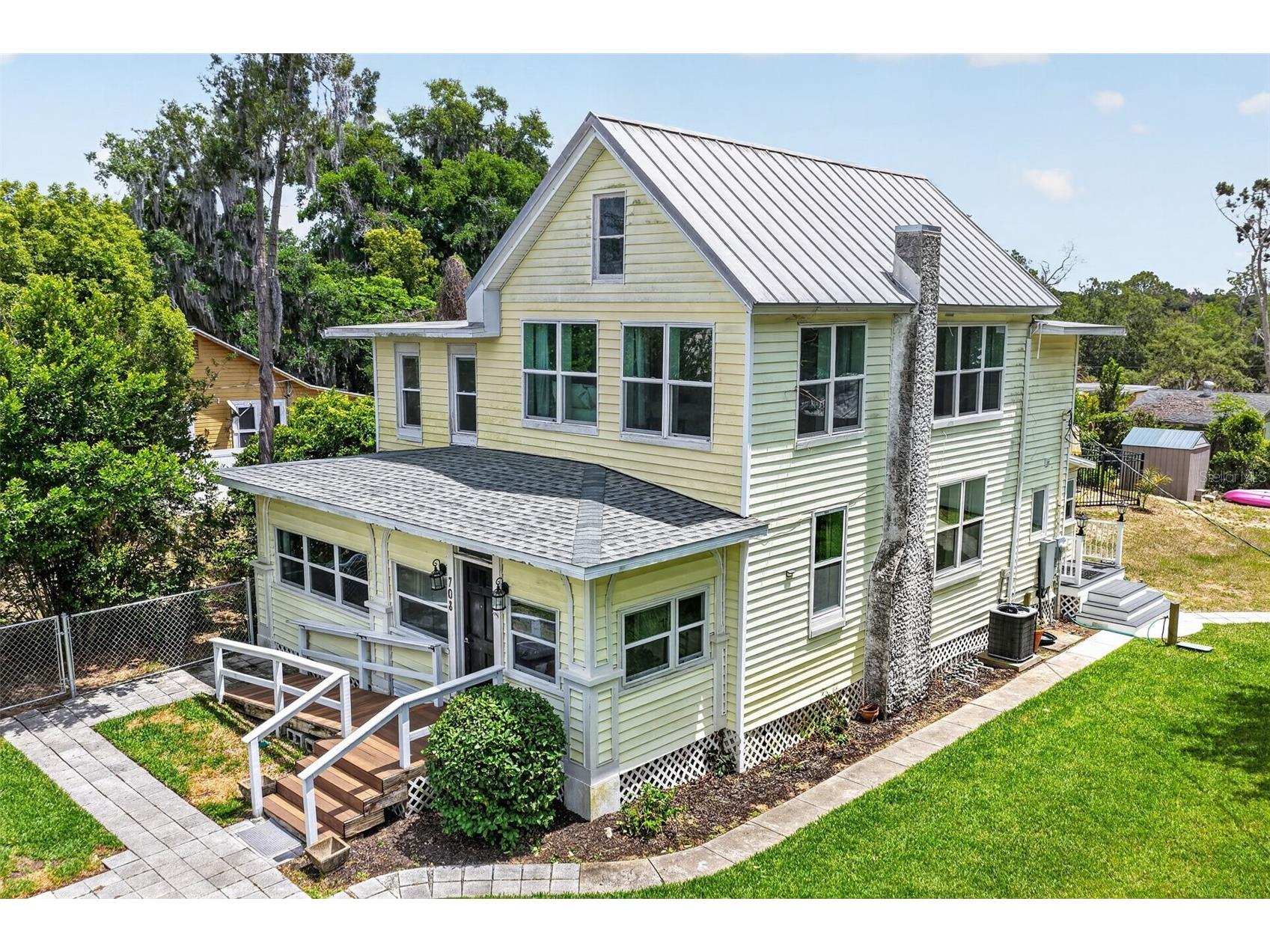 708 E Lemon Avenue Eustis FL 32726 G5111960 image2