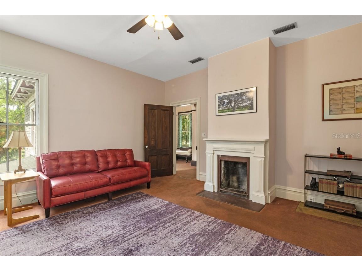 708 E University Avenue Gainesville FL 32601 GC531733 image25