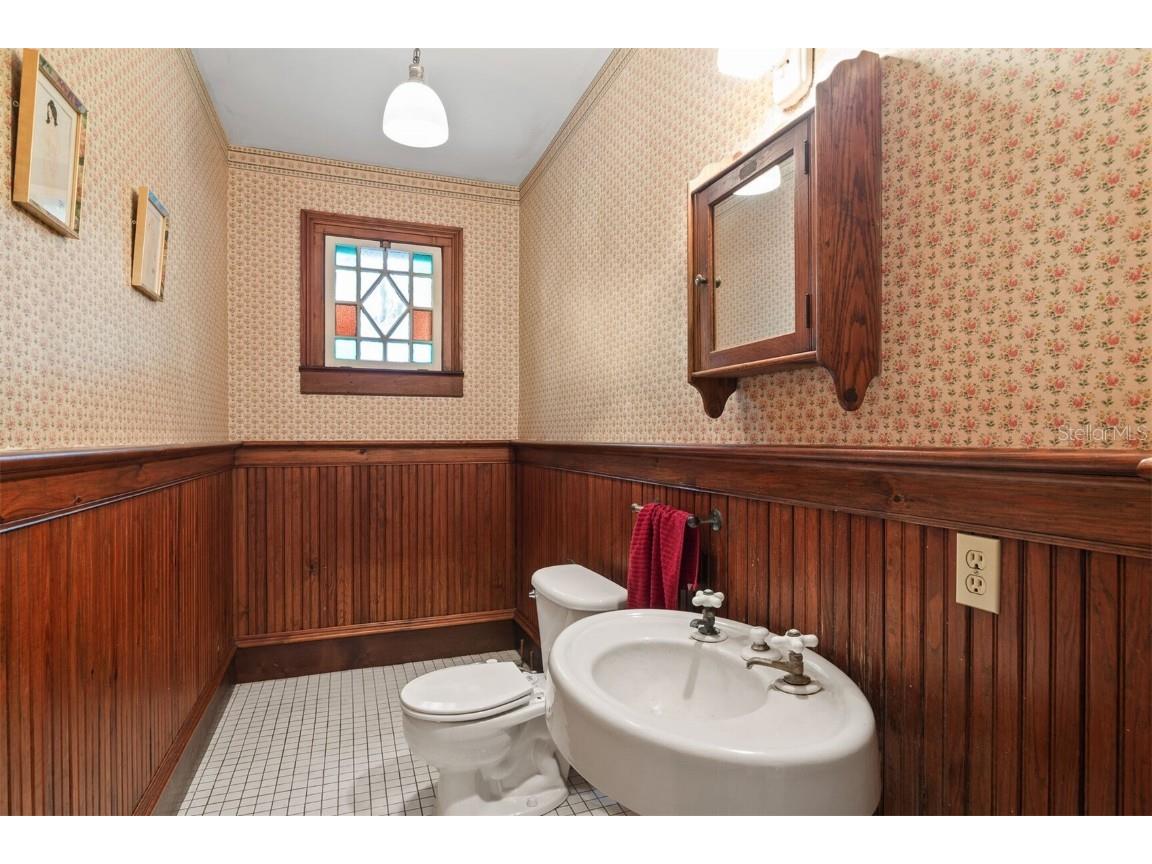 708 E University Avenue Gainesville FL 32601 GC531733 image26