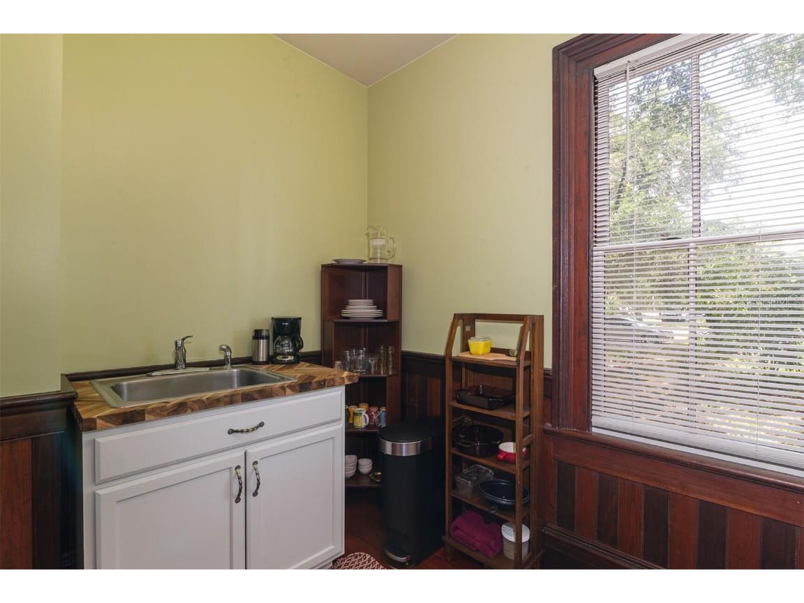 708 E University Avenue Gainesville FL 32601 GC531733 image36