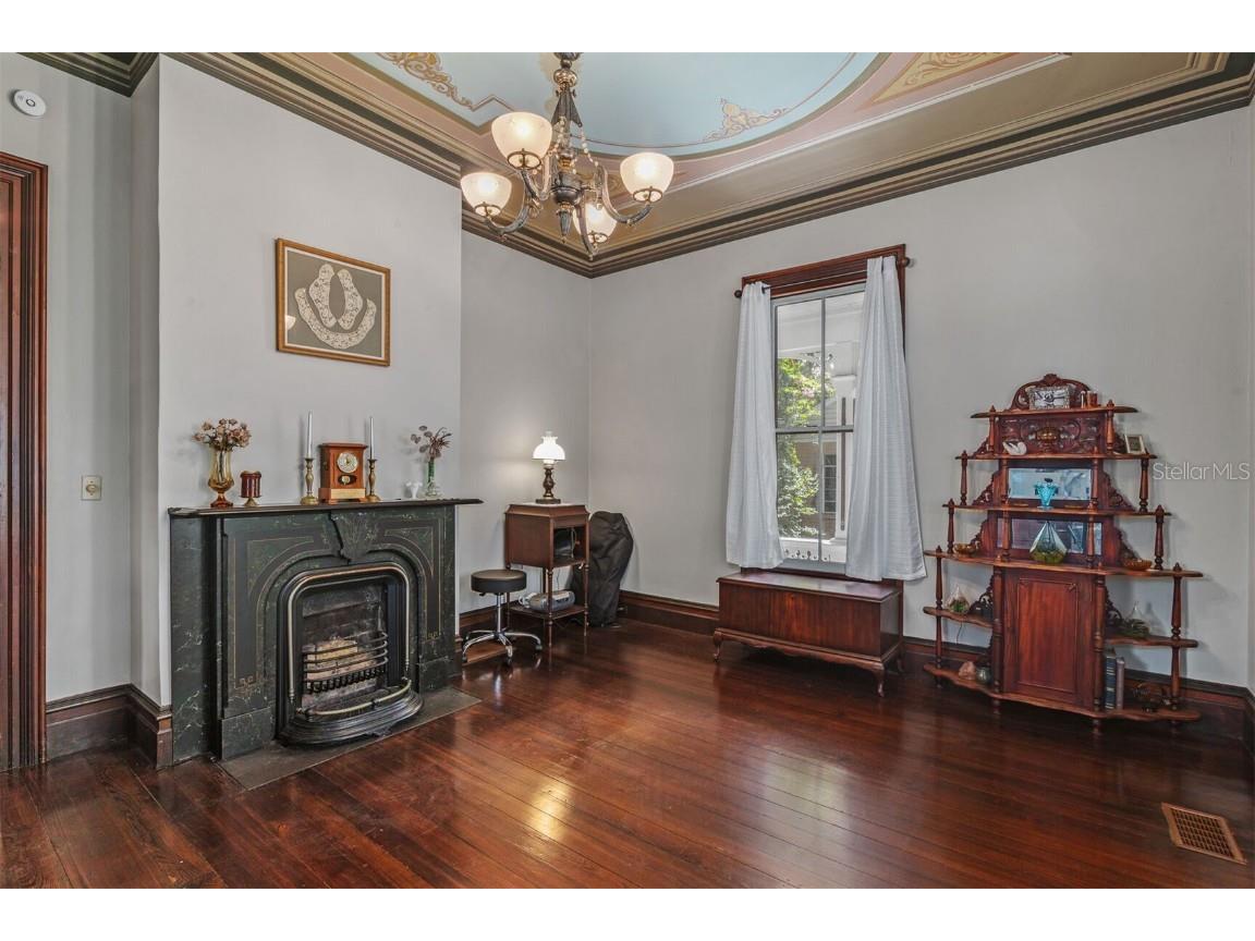 708 E University Avenue Gainesville FL 32601 GC531733 image5