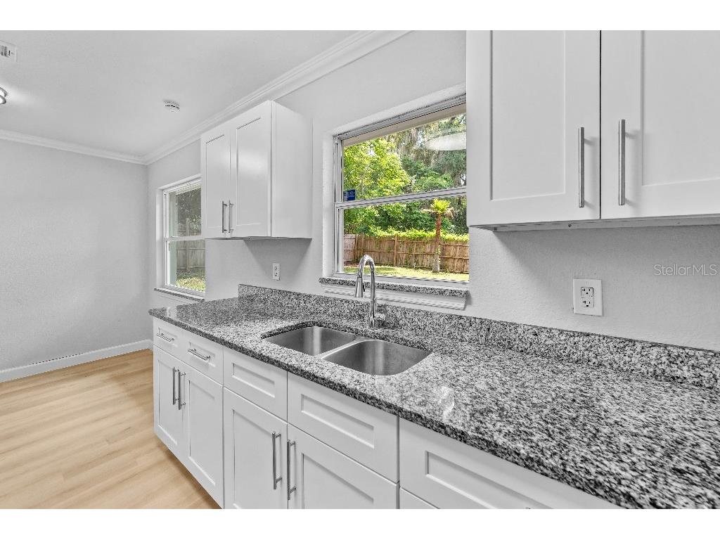 708 E Walts Avenue Deland FL 32724 W7878764 image15