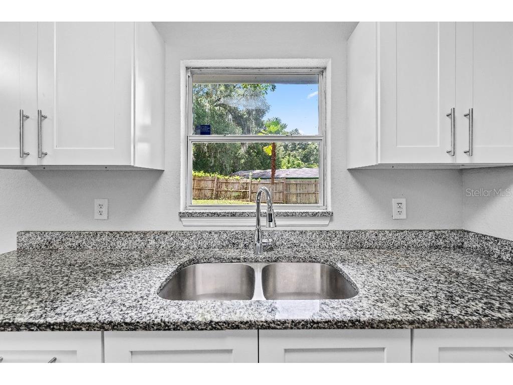 708 E Walts Avenue Deland FL 32724 W7878764 image17