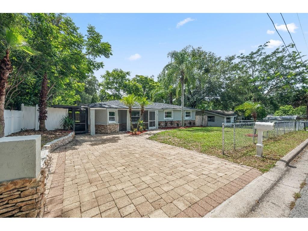 708 E Walts Avenue Deland FL 32724 W7878764 image2