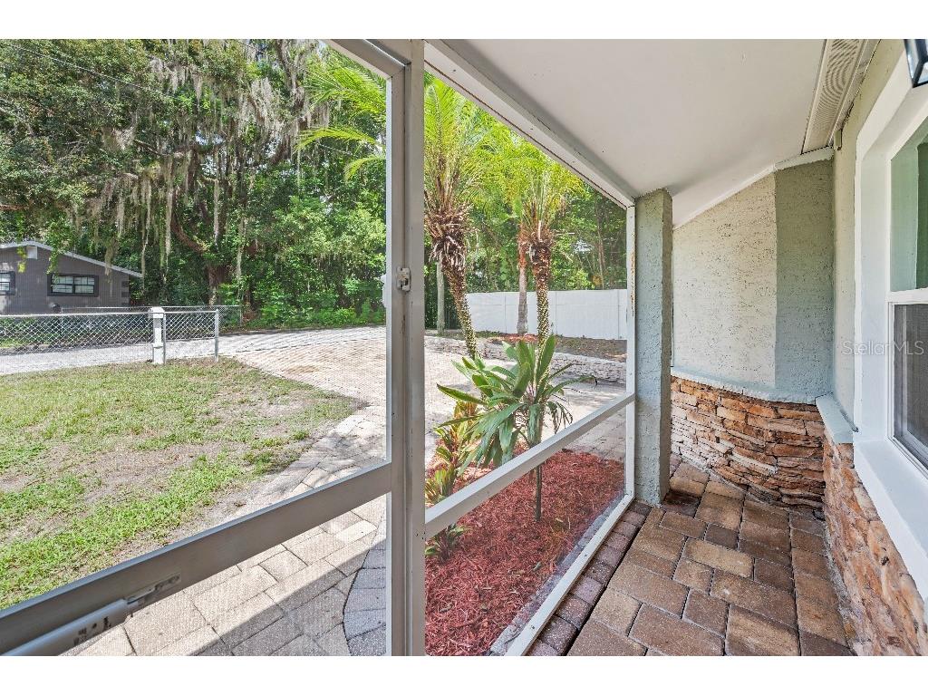 708 E Walts Avenue Deland FL 32724 W7878764 image32