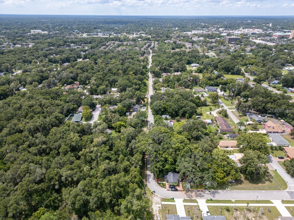 708 E Walts Avenue Deland FL 32724 W7878764 image35