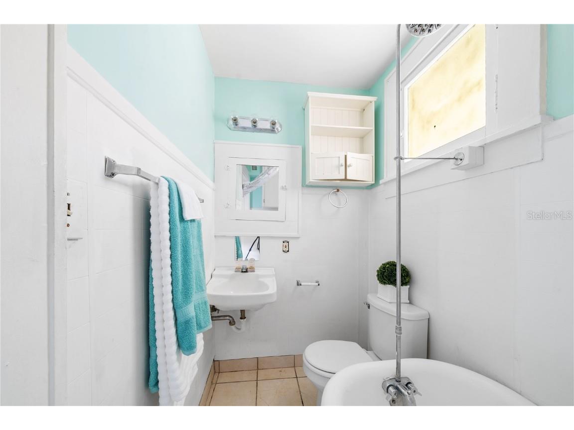 708 Grove Street N Saint Petersburg FL 33701 TB8451524 image8