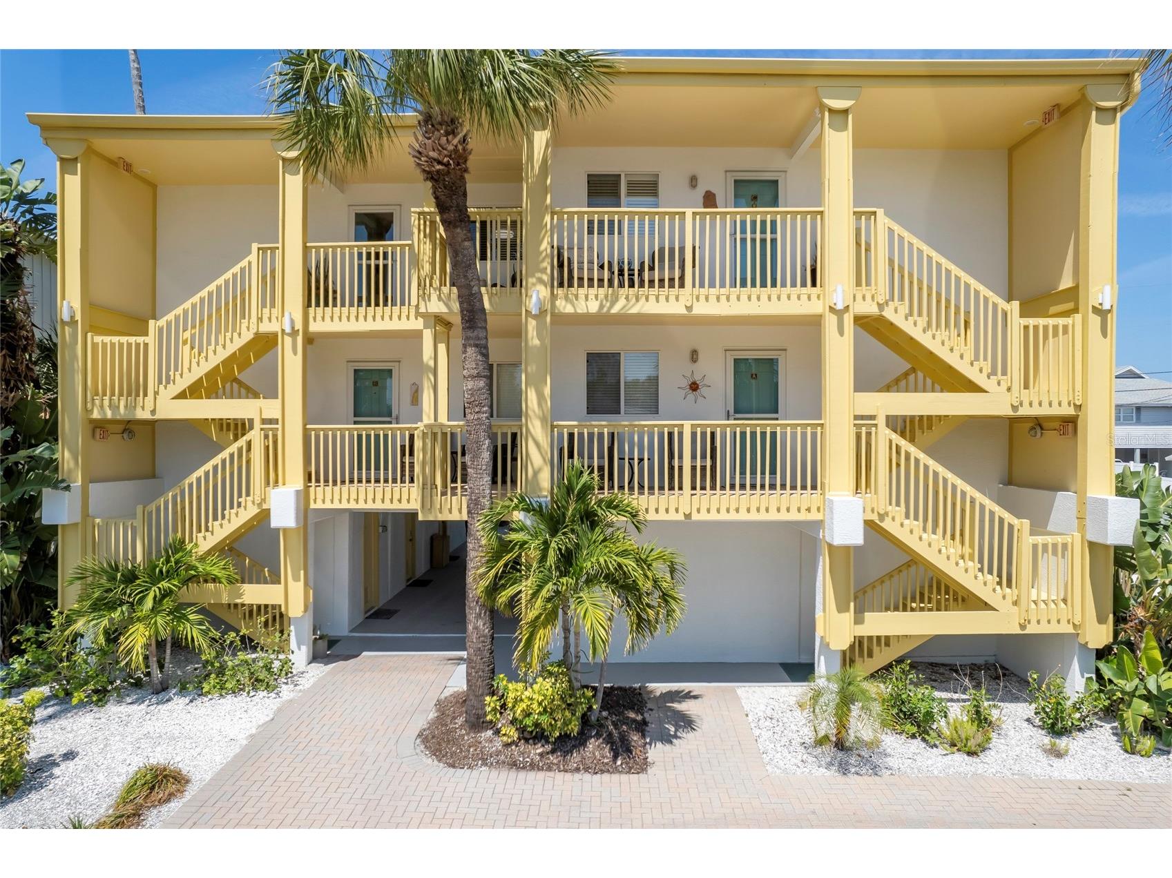 708 Gulf Boulevard #D Indian Rocks Beach FL 33785 W7885342 image1