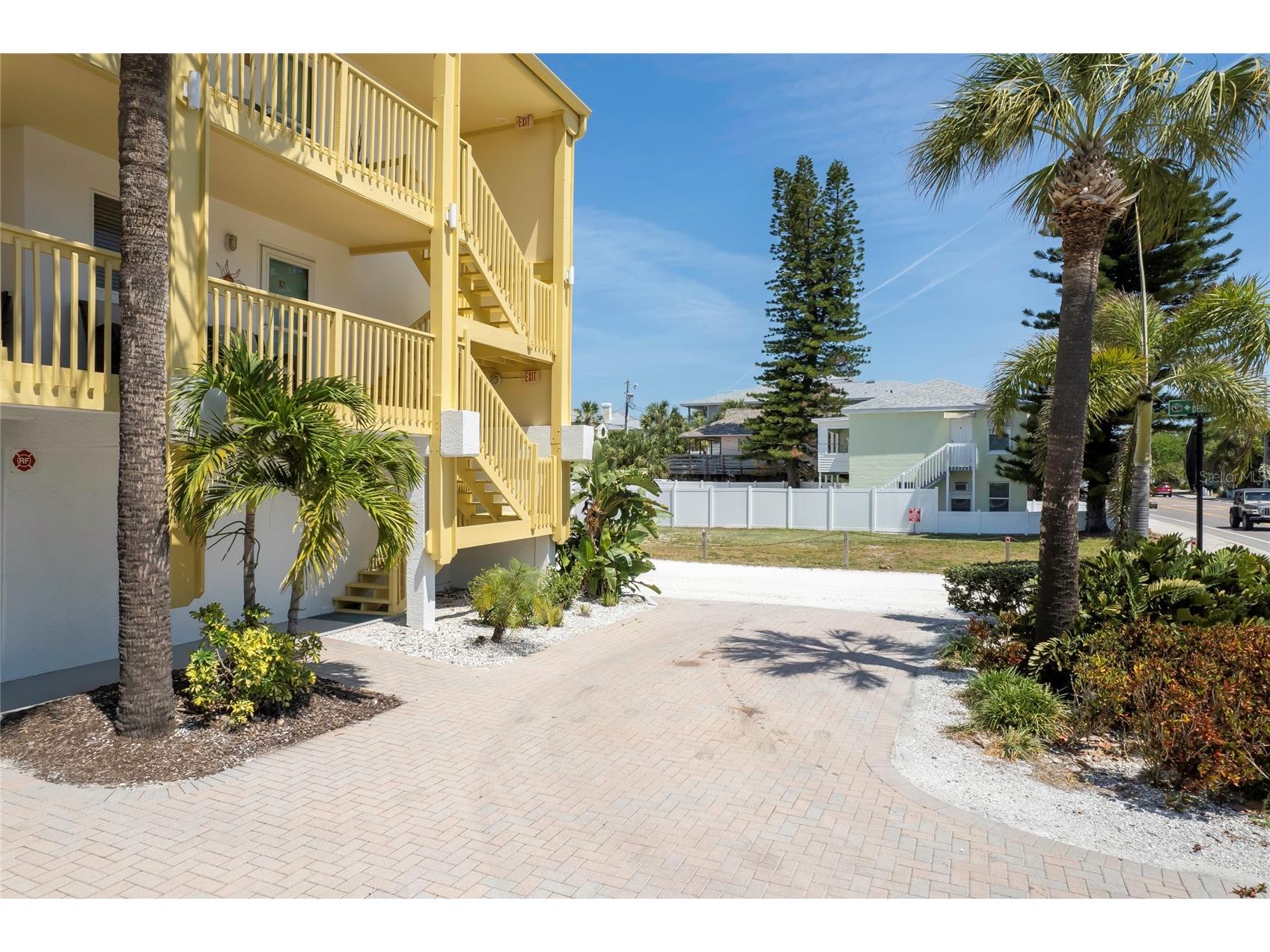 708 Gulf Boulevard #D Indian Rocks Beach FL 33785 W7885342 image20