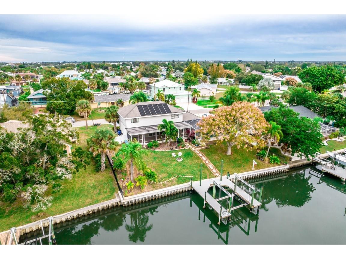 708 Kingston Court Apollo Beach FL 33572 T3489032 image1