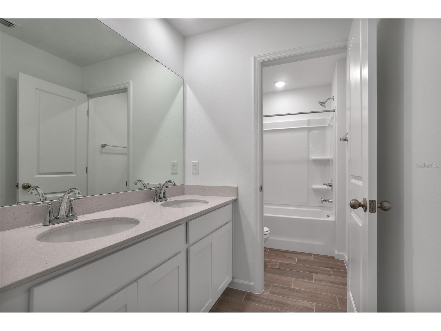 708 Lake Dell Avenue Dundee FL 33838 S5127165 image16