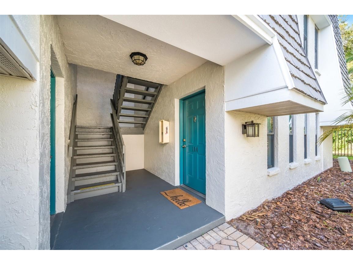 708 Lyndhurst #104 Dunedin FL 34698 TB8452369 image2