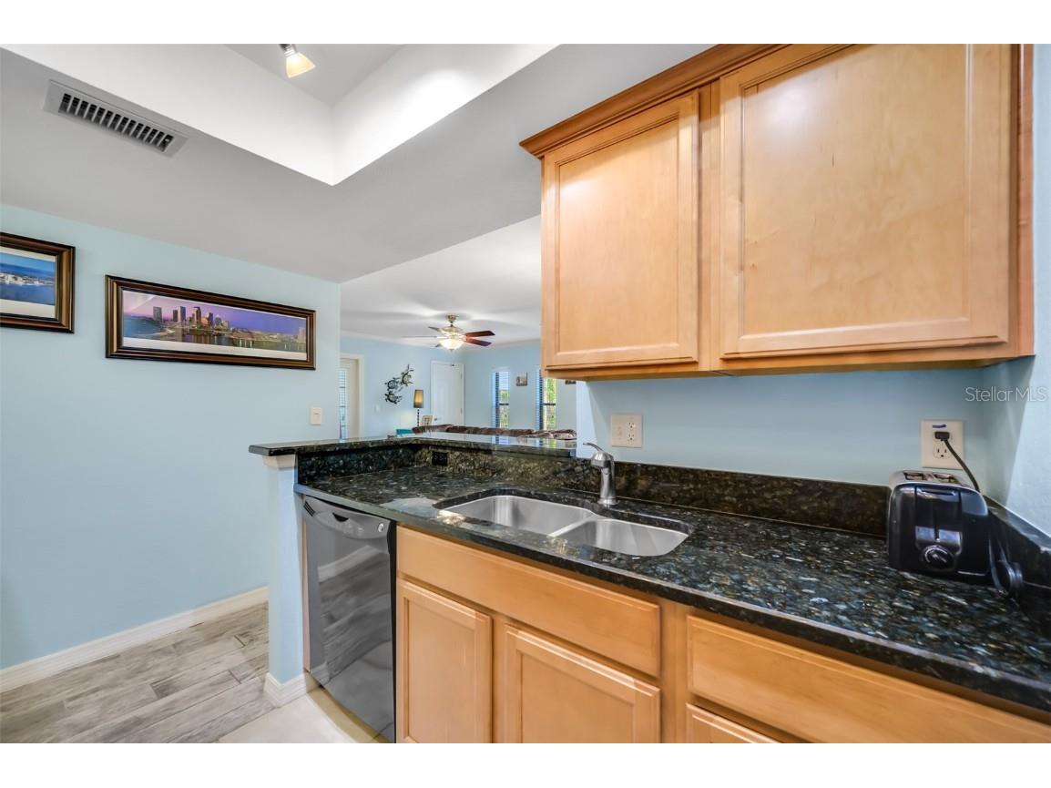 708 Lyndhurst #104 Dunedin FL 34698 TB8452369 image23