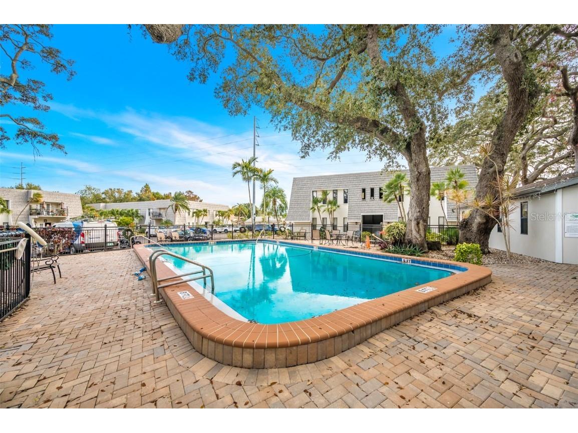 708 Lyndhurst #104 Dunedin FL 34698 TB8452369 image37