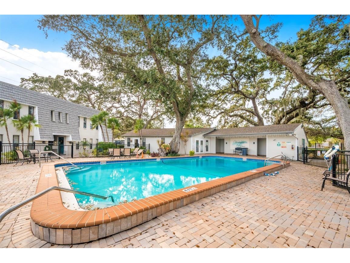 708 Lyndhurst #104 Dunedin FL 34698 TB8452369 image40