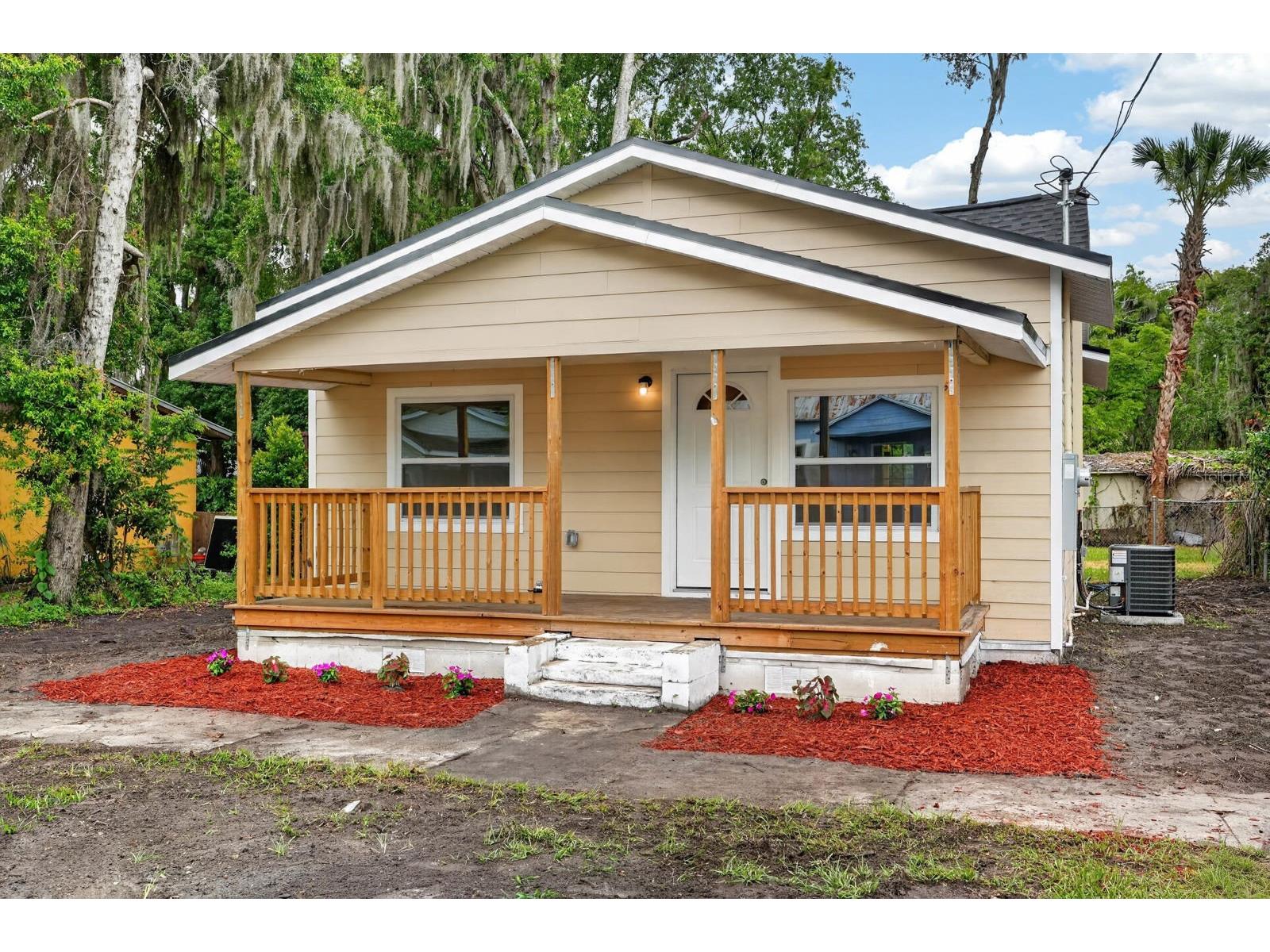 708 Madison Street Palatka FL 32177 FC319218 image2