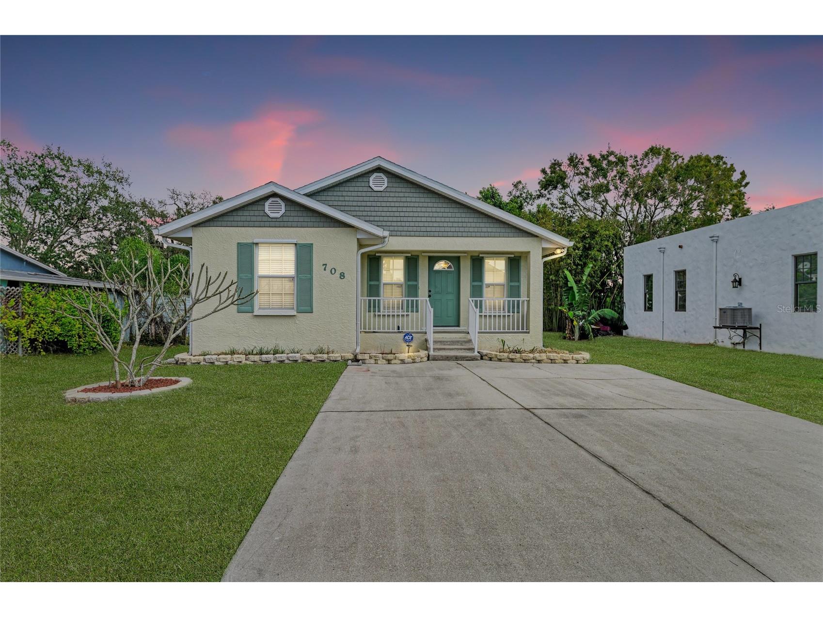 708 Manatee Avenue Ellenton FL 34222 A4677630 image1