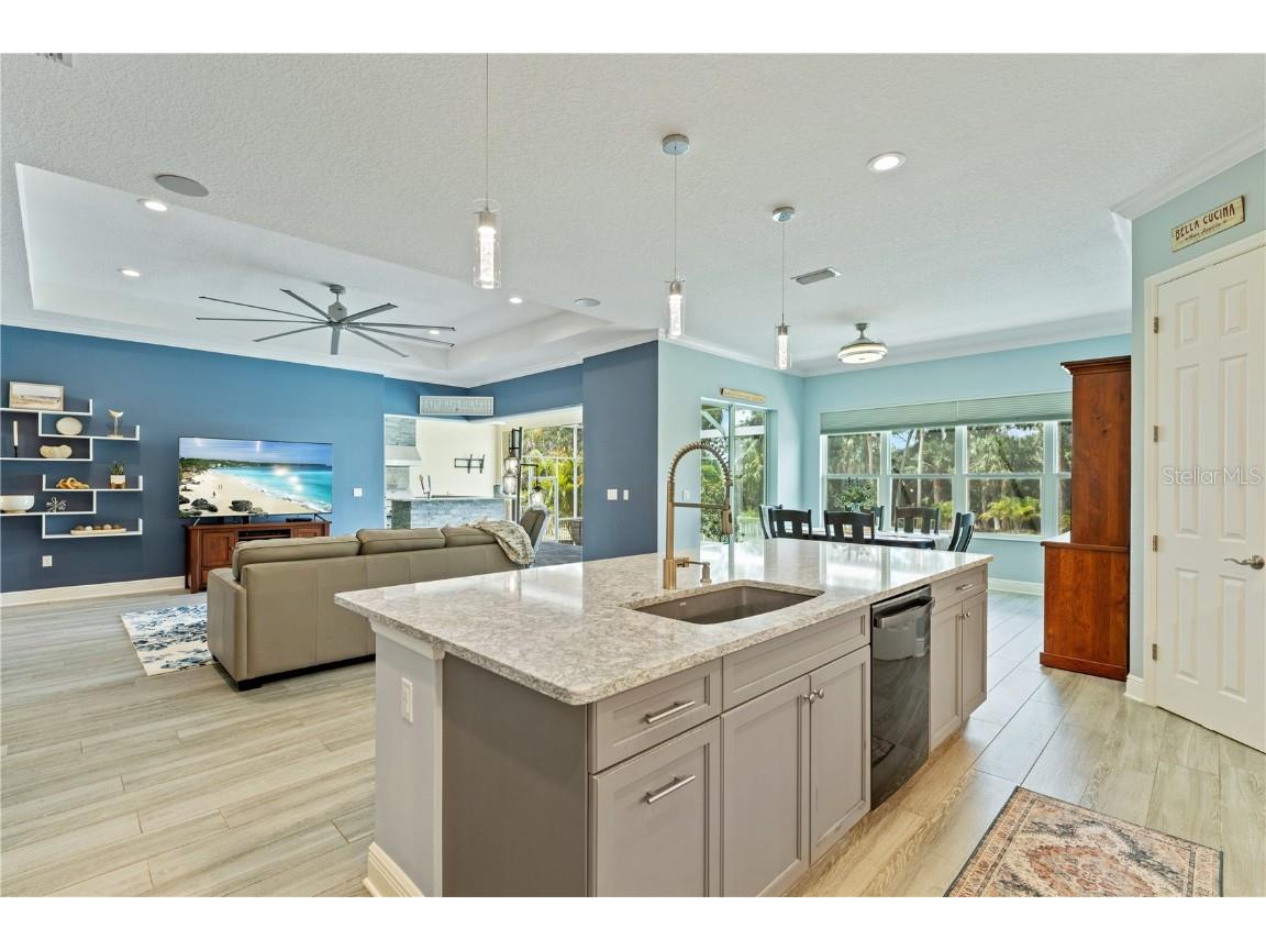 708 Manns Harbor Drive Apollo Beach FL 33572 TB8411593 image27