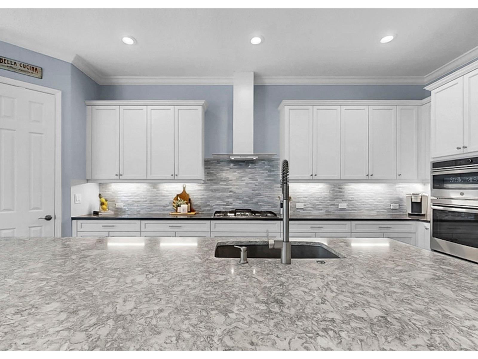 708 Manns Harbor Drive Apollo Beach FL 33572 TB8492380 image21