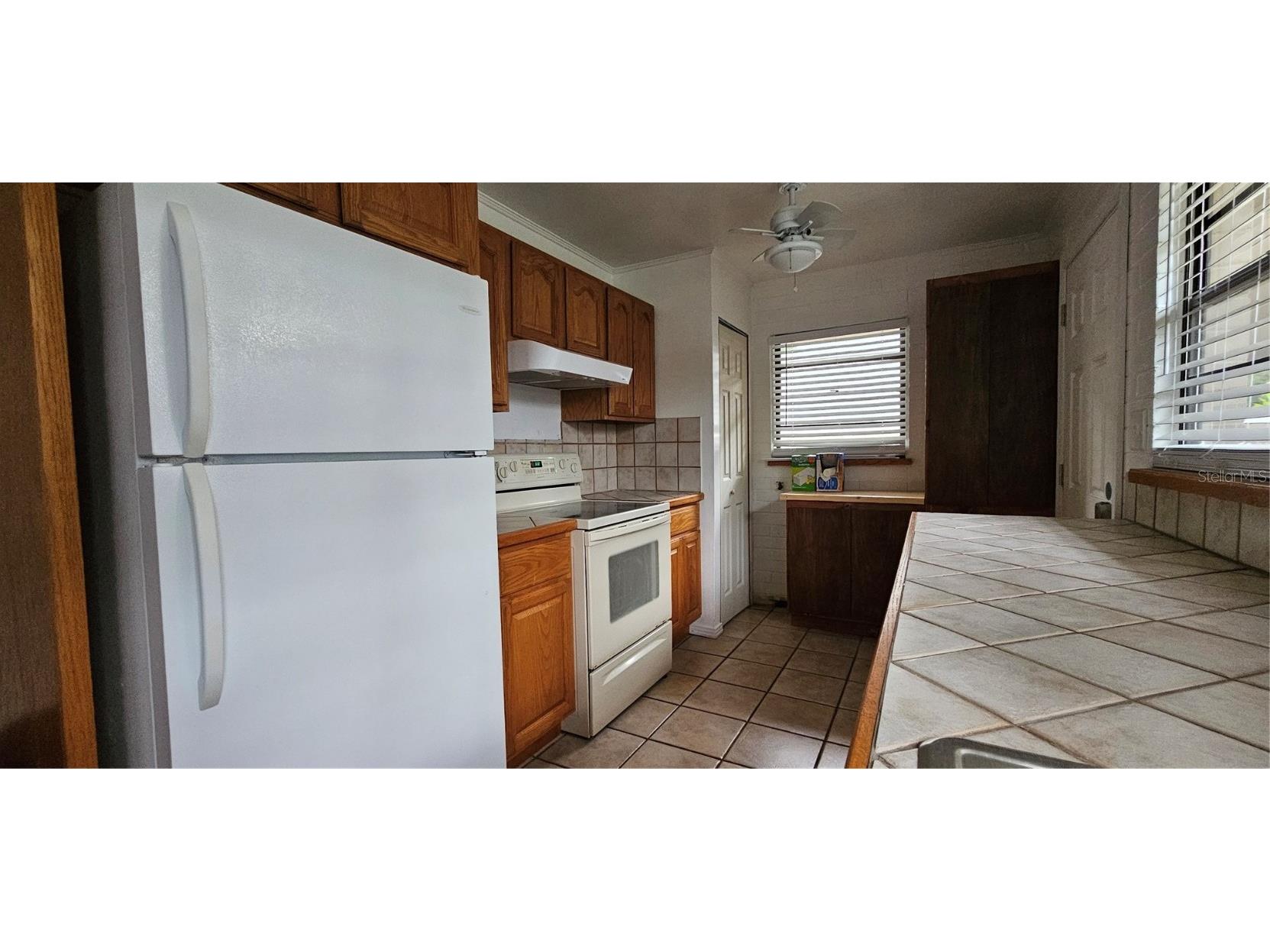 708 Mound Avenue Leesburg FL 34748 - LAKE HARRIS HARRIS CHAIN G5099547 image4