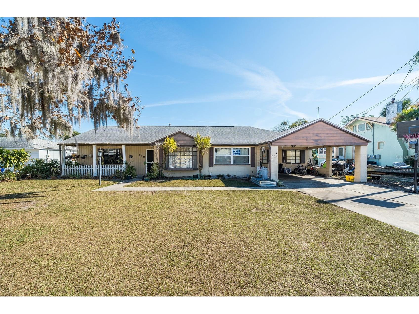 708 N Saint Clair Abrams Avenue Tavares FL 32778 O6373379 image1