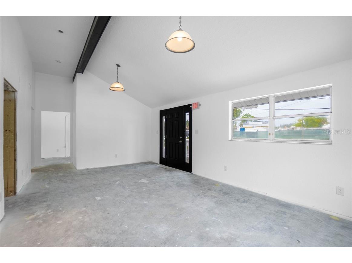 708 NE 6th Street Crystal River FL 34428 OM711891 image11