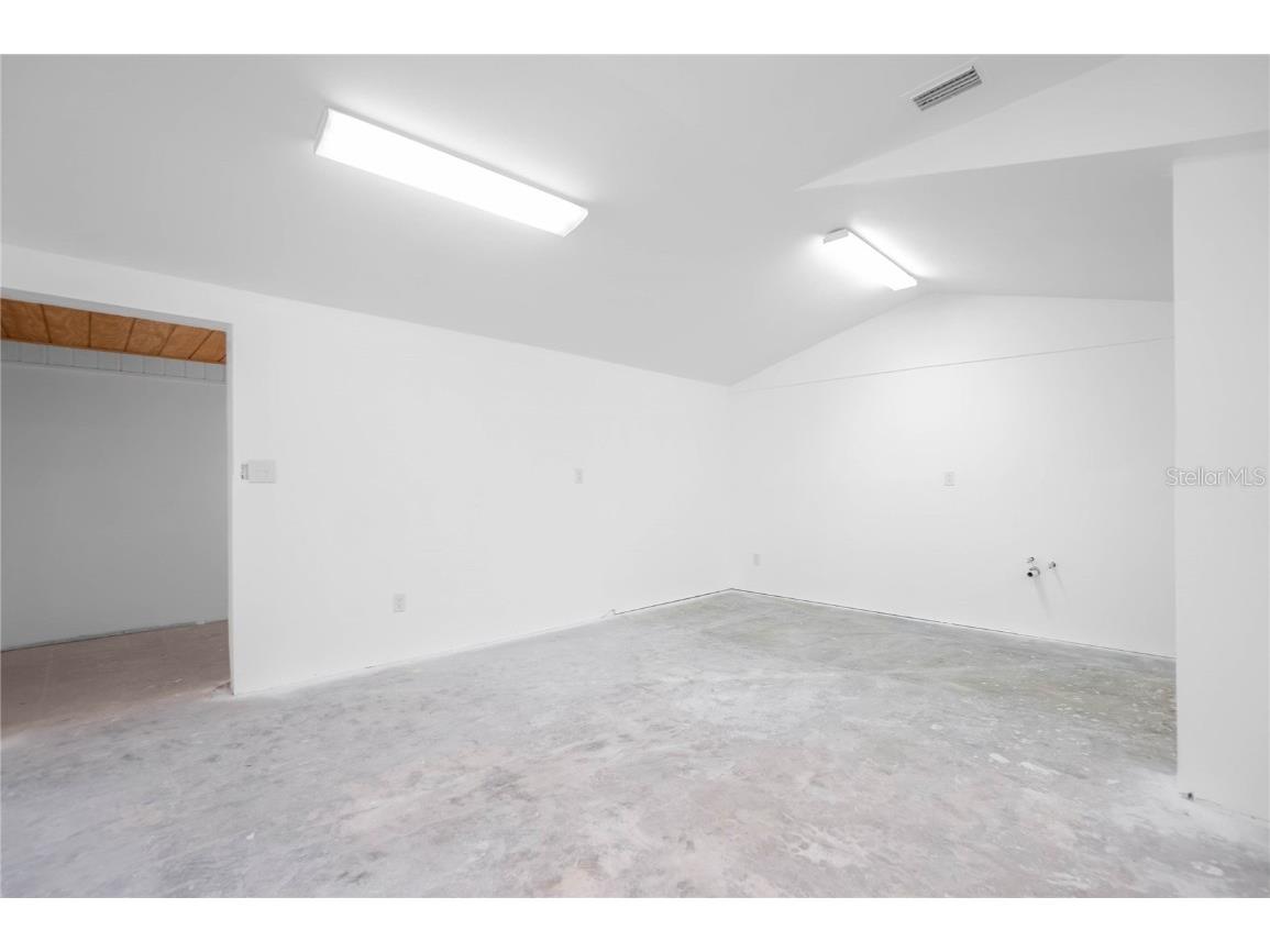 708 NE 6th Street Crystal River FL 34428 OM711891 image20