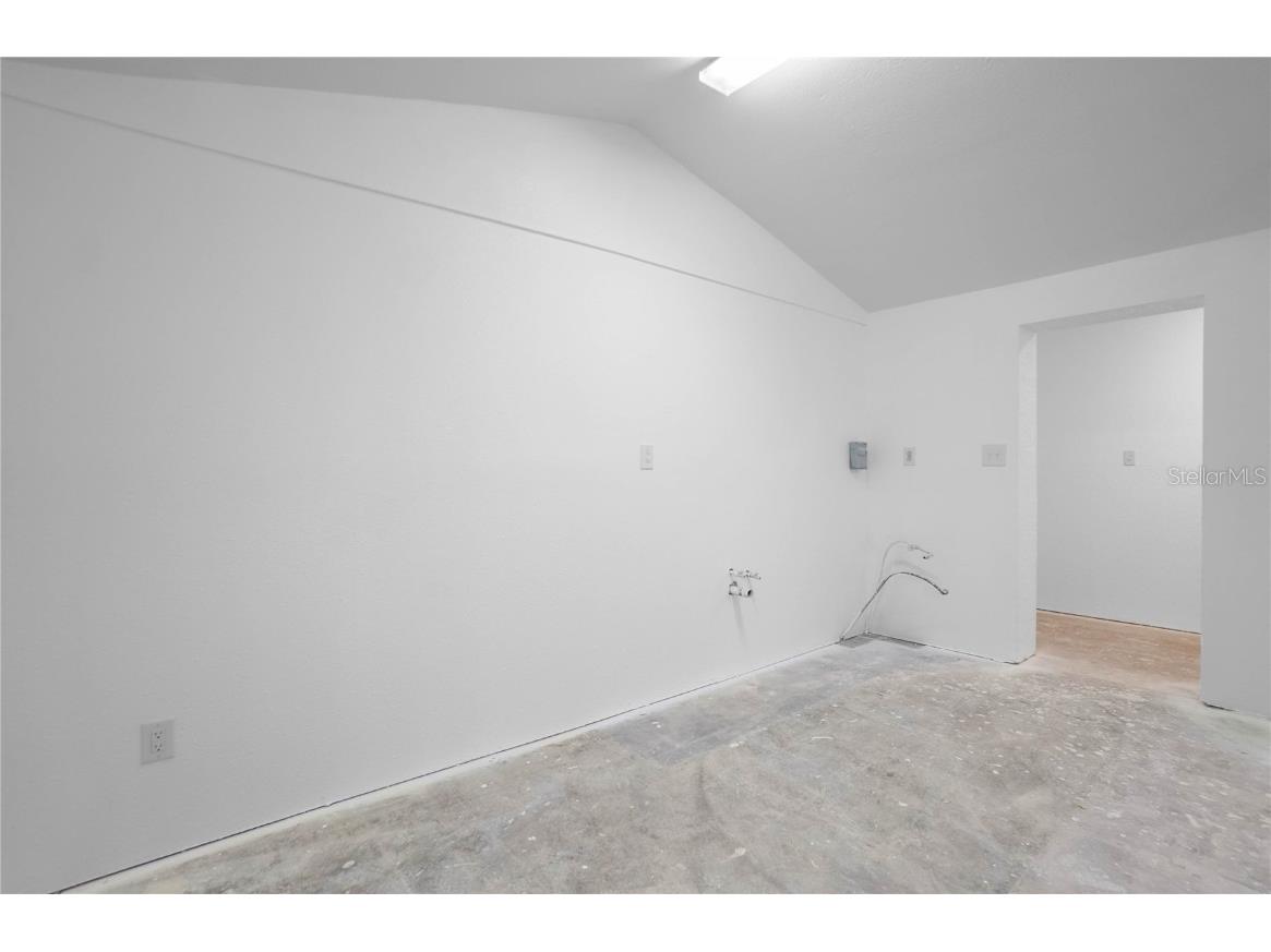 708 NE 6th Street Crystal River FL 34428 OM711891 image23