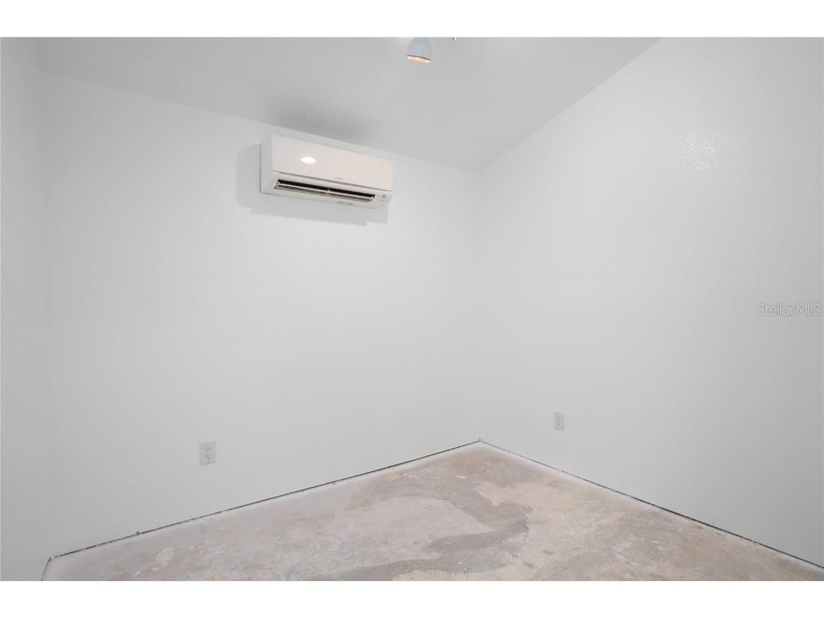 708 NE 6th Street Crystal River FL 34428 OM711891 image35