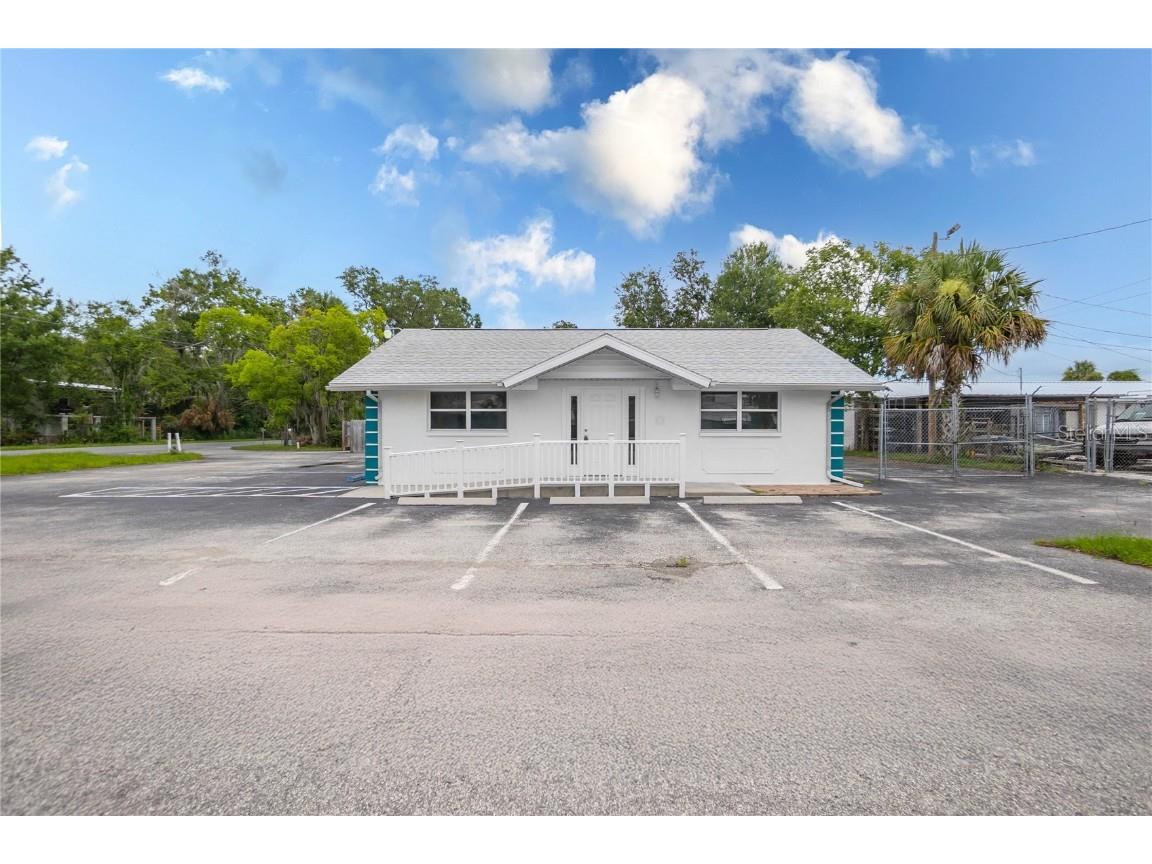 708 NE 6th Street Crystal River FL 34428 OM711891 image4