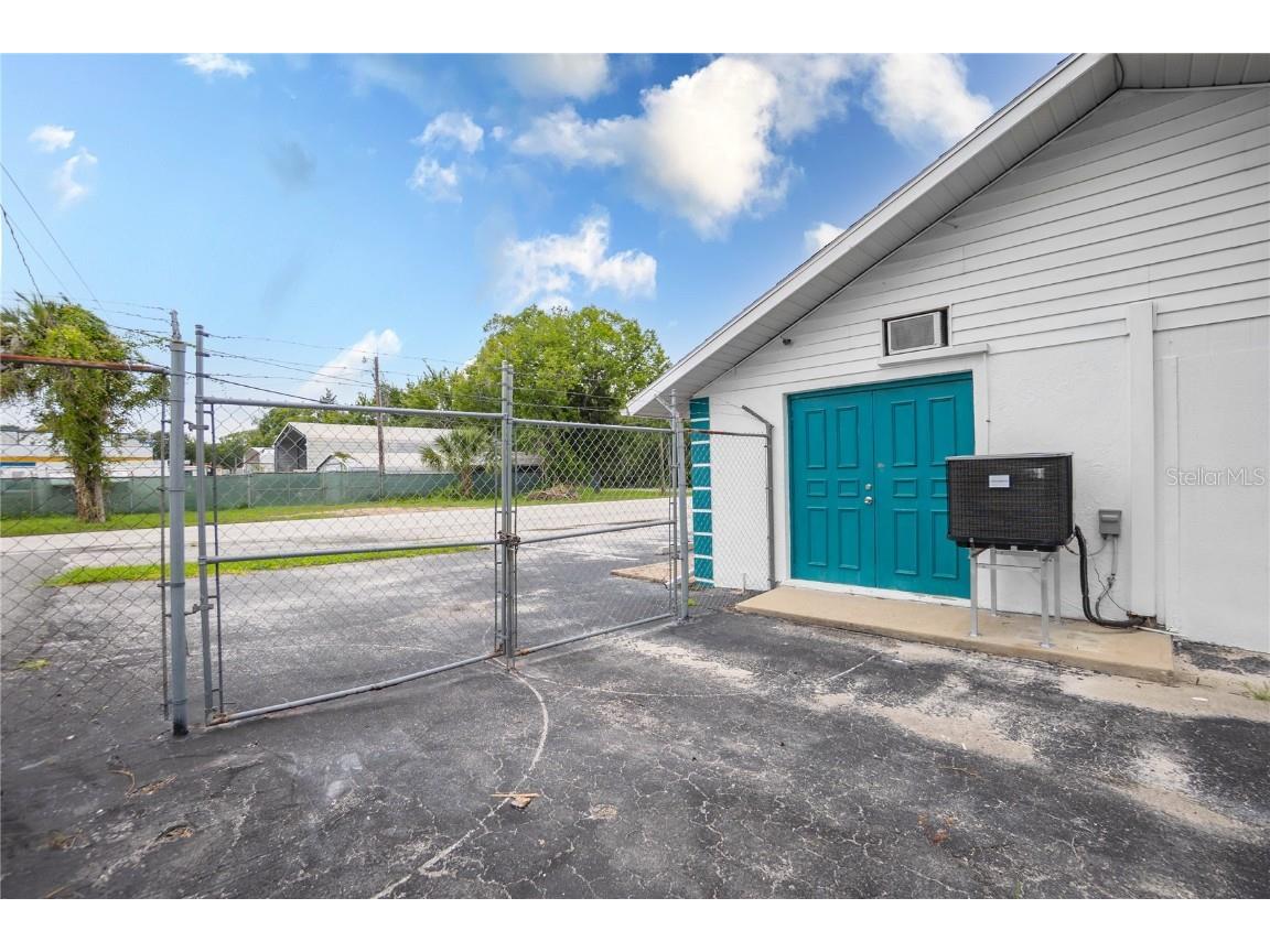 708 NE 6th Street Crystal River FL 34428 OM711891 image42